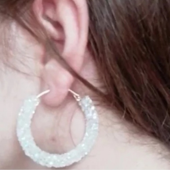 Nelly Hoop Earrings - Picture 5 of 8